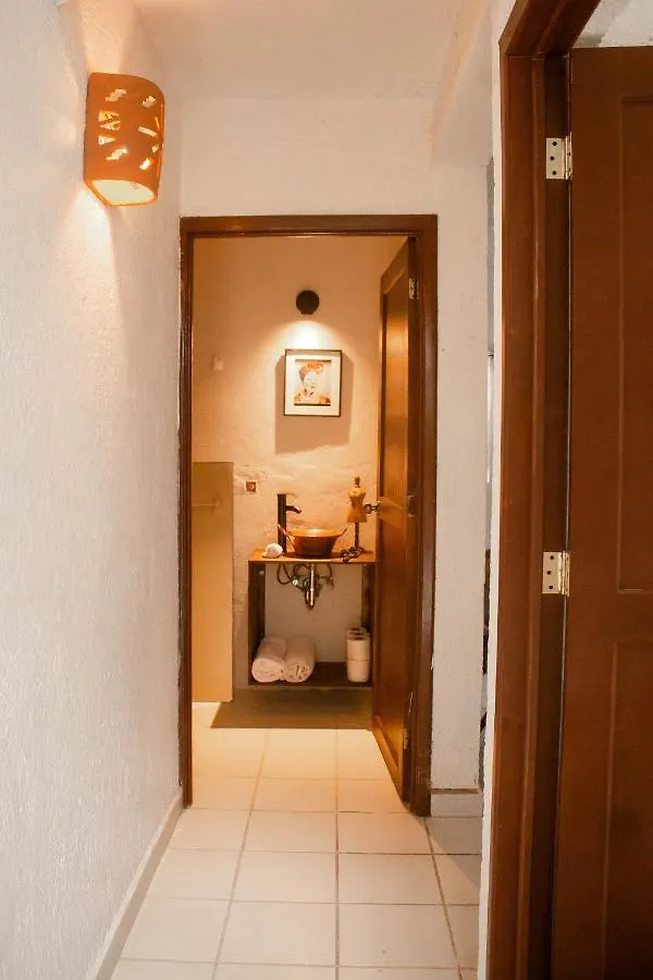 Casa Del Artista - B&B Playa del Carmen Bed & Breakfast